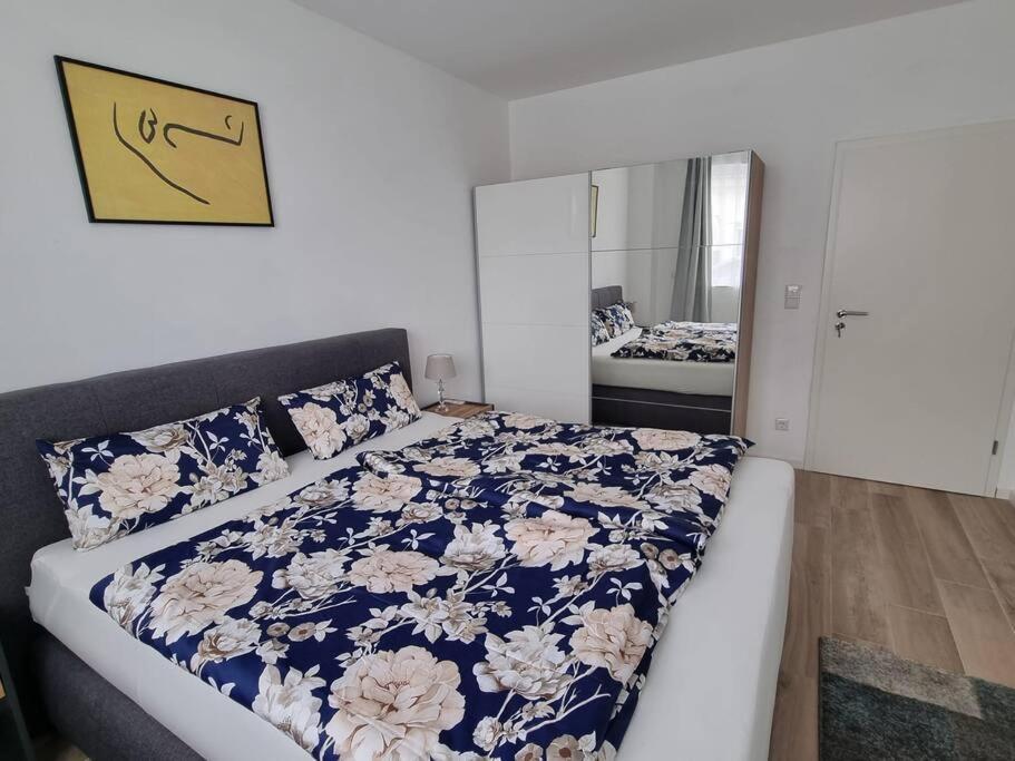 75 m² Apartment Friedensglück near Düsseldorf Willich Buitenkant foto
