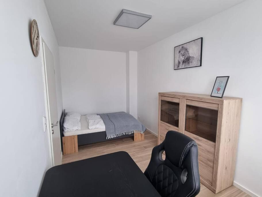 75 m² Apartment Friedensglück near Düsseldorf Willich Buitenkant foto